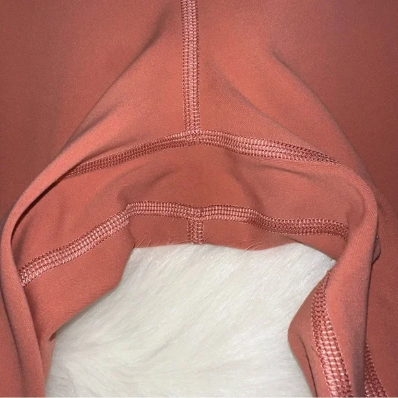 Lululemon Cross Leggings - Picture 7 of 13